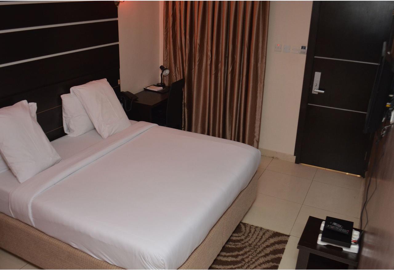 De Rigg Place - Alaka Estate, Surulere Lagos Luaran gambar