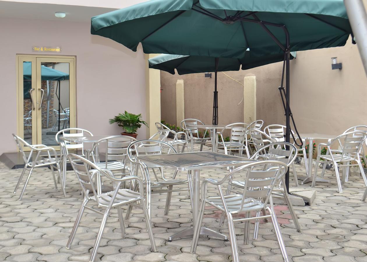 De Rigg Place - Alaka Estate, Surulere Lagos Luaran gambar