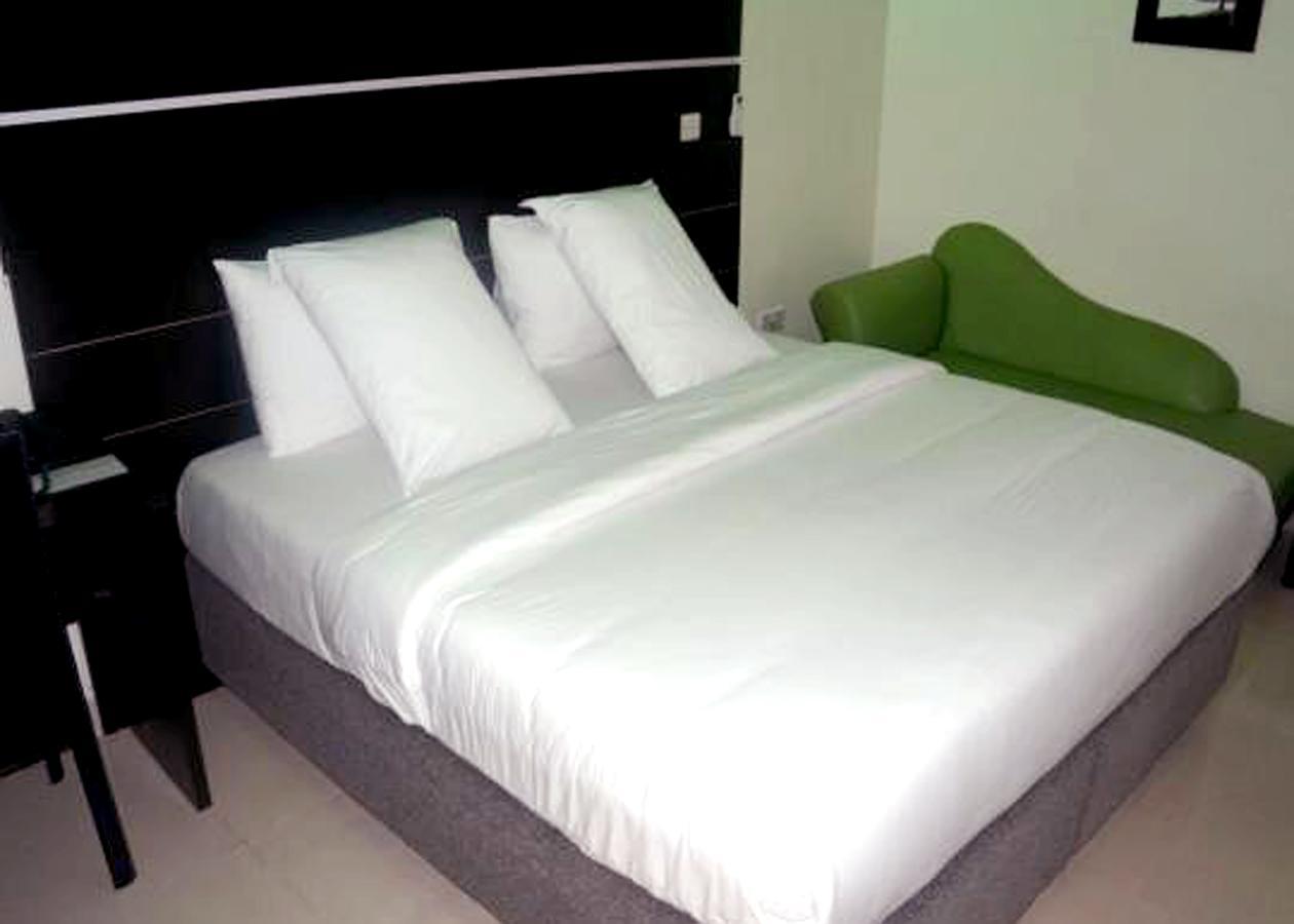 De Rigg Place - Alaka Estate, Surulere Lagos Luaran gambar